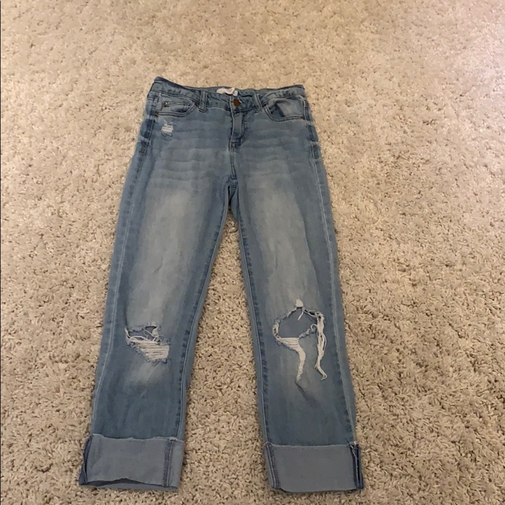 Cropped Ripped Light Wash Jeans